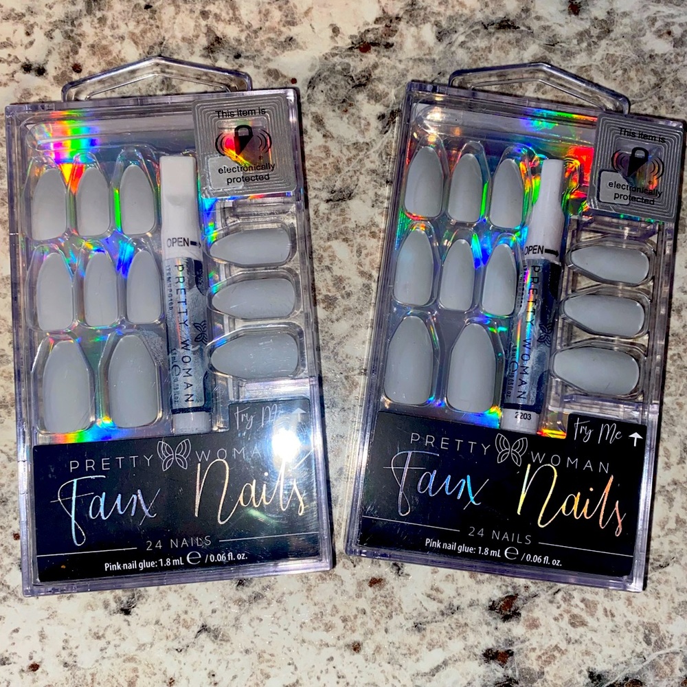 Pretty woman nails two packs